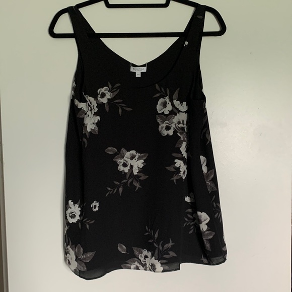 Reitman’s Sleeveless Blouse - Picture 1 of 3